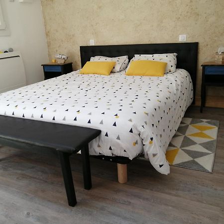 Bed and Breakfast La Basse Monniere Sevremont Camera foto